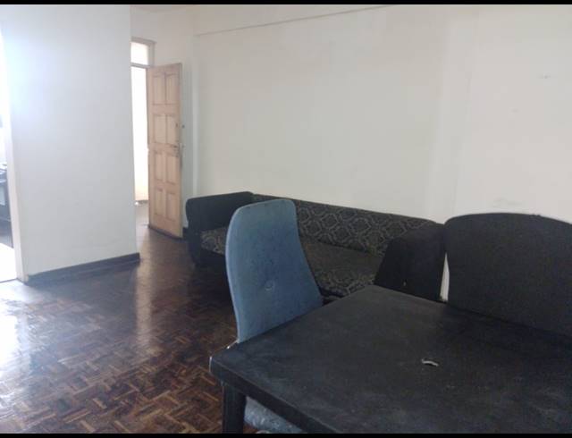 2.5 BEDROOM FLAT FOR SALE IN DURBAN CENTRAL